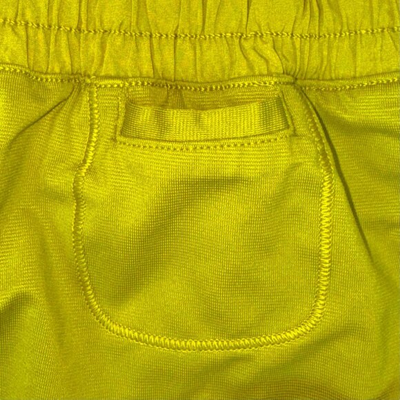 Lululemon | 12 | Hotty Hot Short 2.5" | Golden Lime | Activewear | Athleisure - Picture 11 of 16
